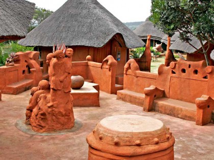 Leshiba Wilderness Venda Village Courtyard (hi-res image)