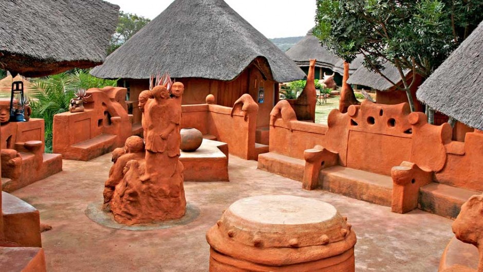 Leshiba Wilderness Venda Village Courtyard (hi-res image)