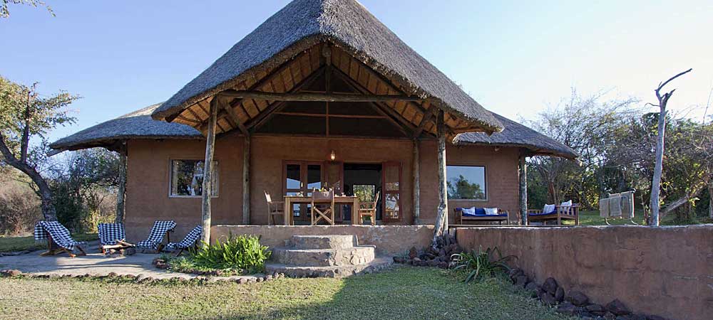 Chundukwa River Lodge Private Cottage Upper Zambezi Zambia